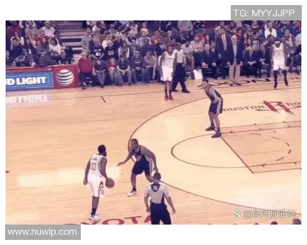 2014季后赛快船与勇士的激烈对决回顾与精彩瞬间分析